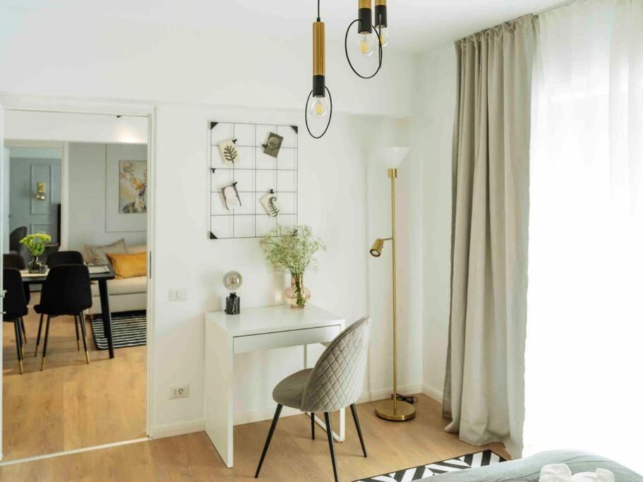 Bright 2Br Apartment - Top Location - City Balcony Bucharest Exterior photo